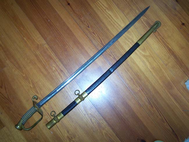 A Fine U.S. Navy Model 1852 Officer's Sword signed Horstmann & Sons, Philadelphia — image 4